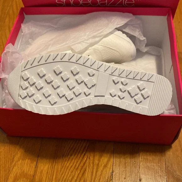 Shoedazzle - Picture 3 of 5